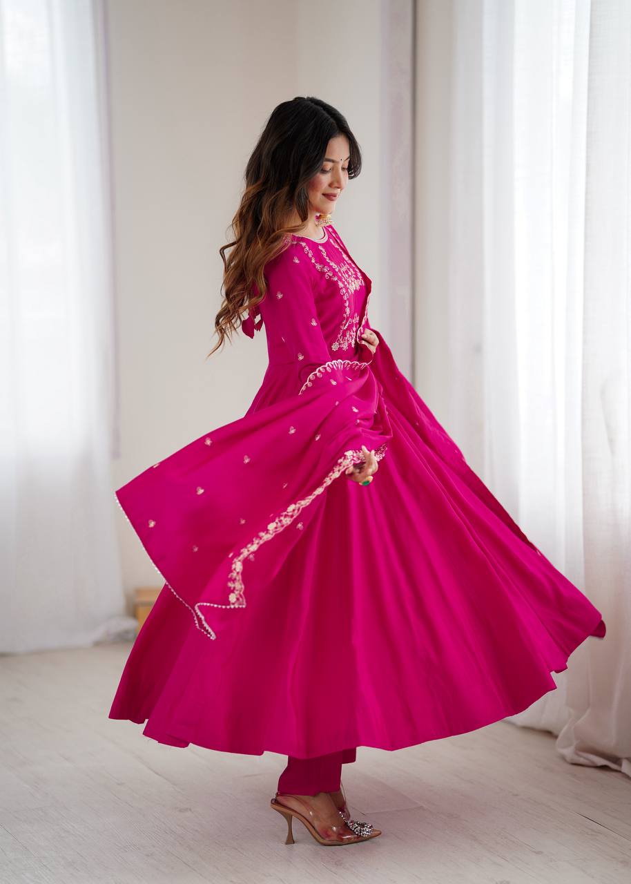 Ruhani Pink Premium Quality Anarkali Suit Set