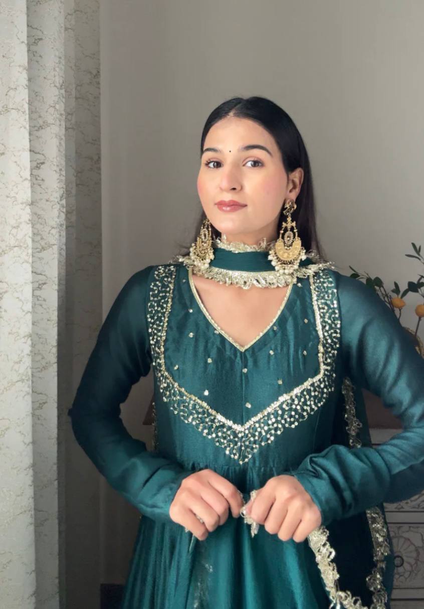 Saniya Luxurious Heavy Anarkali Suit