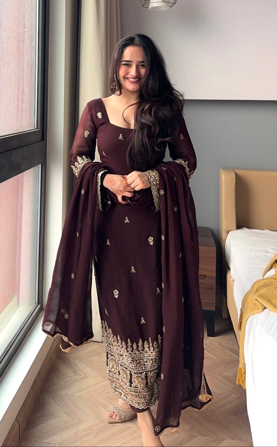 Elegant Heavy Georgette Kurta Pant Set with Embroidered Dupatta